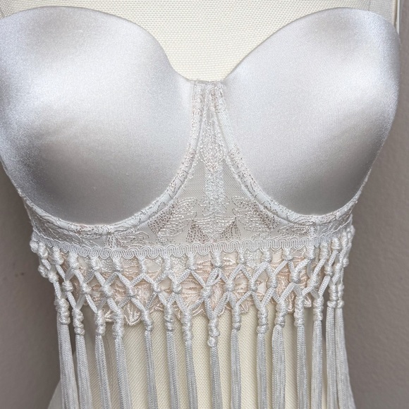 Y2K bebe Lace Fringe Bustier Corset Top Cream Satin Medium - Picture 2 of 5